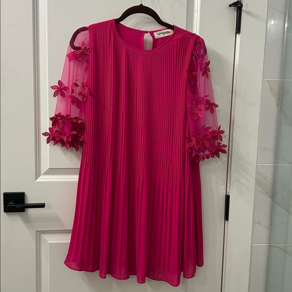 Impressions Fuchsia Pleated Dress with Floral Mesh Sleeve NWT